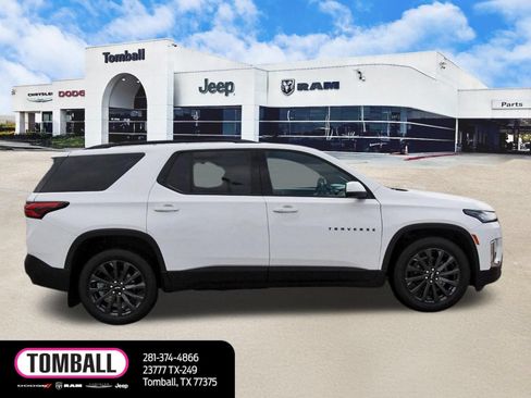 Used 2023 Chevrolet Traverse RS AWD/4WD image 8