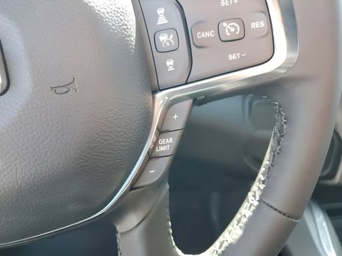 New 2025 RAM 2500 Laramie AWD/4WD image 43