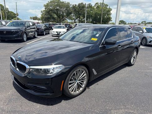 Used 2018 BMW 530i w/ Premium Package RWD image 3
