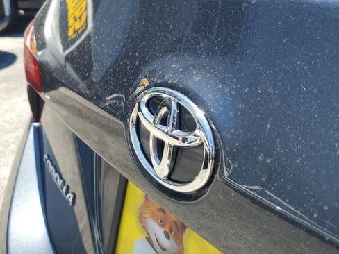 Used 2019 Toyota Corolla LE FWD image 11