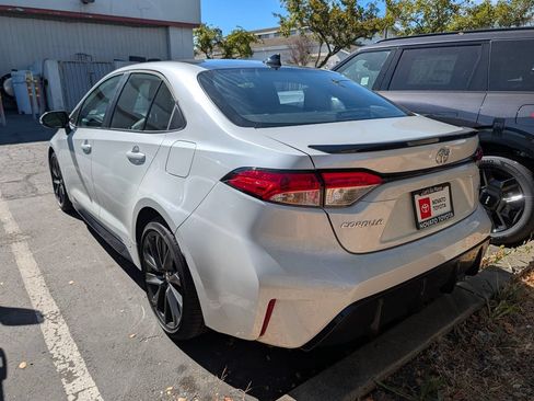 Used 2025 Toyota Corolla SE FWD image 4