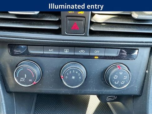 Used 2019 Volkswagen Jetta S image 16