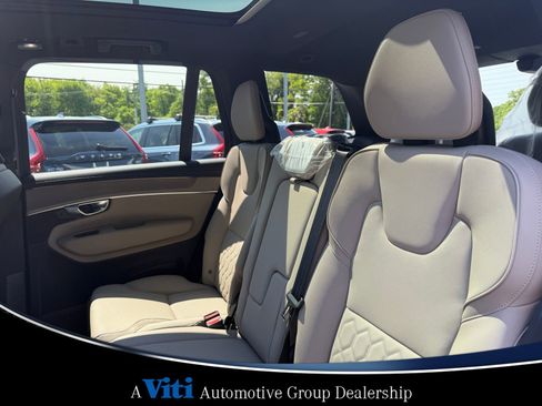 Used 2025 Volvo XC90 B5 Core w/ Climate Package image 15
