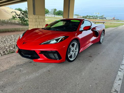 Used 2023 Chevrolet Corvette Stingray Coupe w/ 1LT RWD image 7
