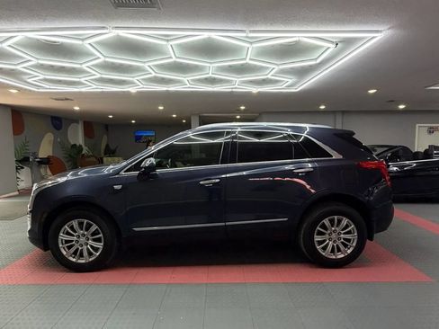 Used 2019 Cadillac XT5 FWD image 3