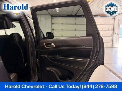 Used 2014 Jeep Grand Cherokee Limited w/ Luxury Group II AWD/4WD image 8
