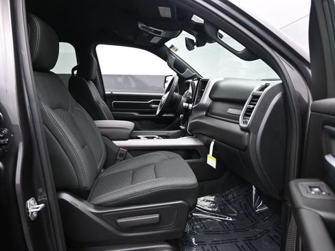 New 2026 RAM 1500 Big Horn AWD/4WD image 26