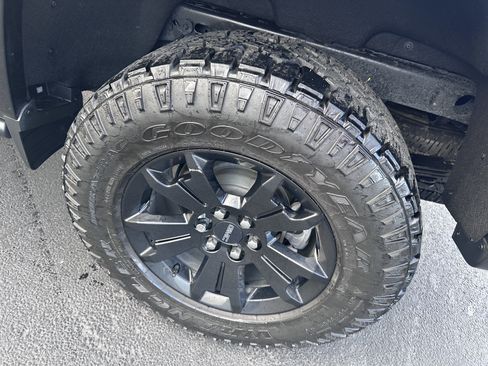 Used 2022 GMC Canyon AT4 image 10