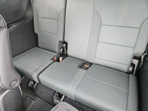 New 2026 GMC Acadia AT4 w/ Luxury Package image 22