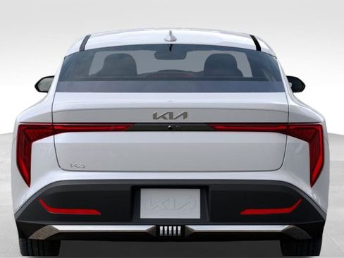 New 2025 Kia K4 EX image 13