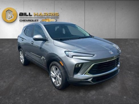 Used 2025 Buick Encore GX Preferred AWD/4WD image 3