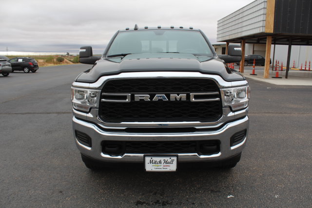 Used 2024 RAM 2500 Tradesman w/ Chrome Appearance Group AWD/4WD image 10
