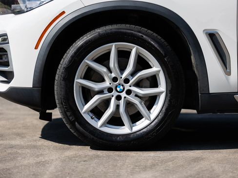 Used 2019 BMW X5 xDrive40i image 10