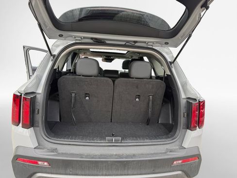 Certified 2023 Kia Sorento S w/ Panoramic Sunroof Package image 25