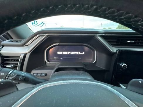 Used 2023 GMC Sierra 1500 Denali w/ Technology Package AWD/4WD image 12
