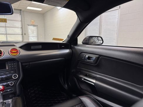 Used 2018 Ford Mustang GT RWD image 20