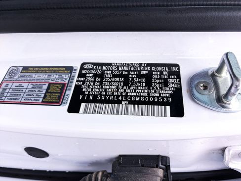 Used 2021 Kia Sorento S w/ Panoramic Sunroof Package image 39