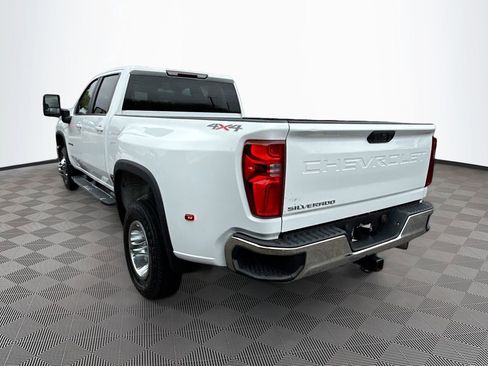 Used 2024 Chevrolet Silverado 3500 LT image 8