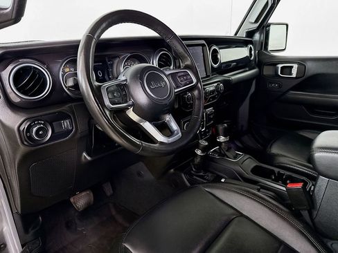Used 2023 Jeep Wrangler Unlimited Sahara AWD/4WD image 10