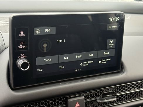 New 2026 Honda HR-V LX image 15