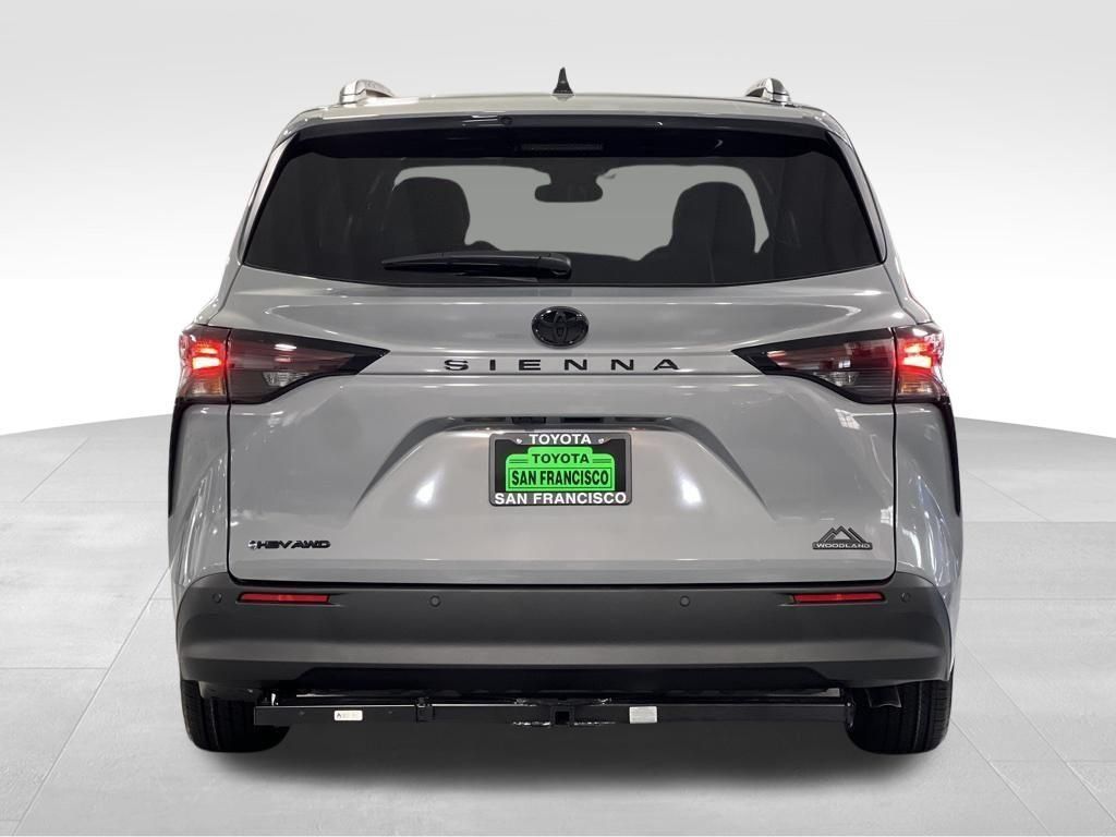 New 2026 Toyota Sienna XLE Woodland Edition AWD/4WD image 4