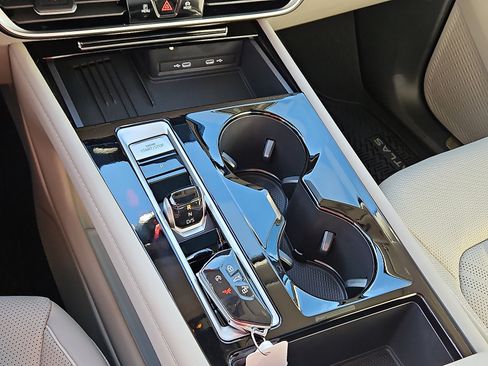 New 2026 Volkswagen Atlas SEL Premium R-Line image 18