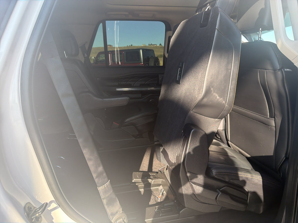 Used 2020 Ford Expedition Platinum AWD/4WD image 18