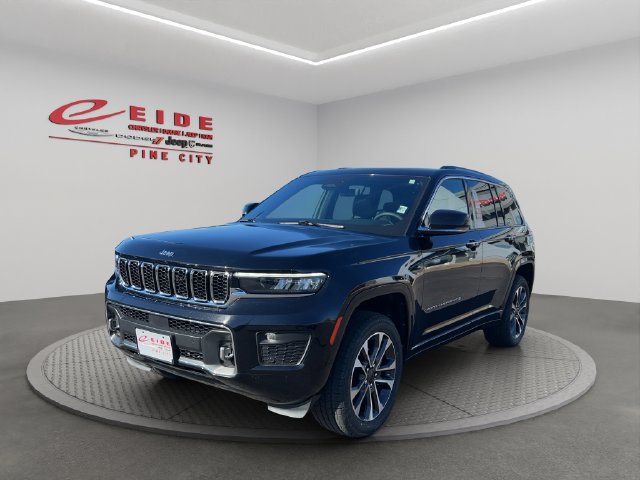 Used 2023 Jeep Grand Cherokee Overland w/ Luxury Tech Group IV AWD/4WD image 1