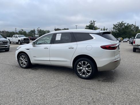 Used 2019 Buick Enclave Avenir w/ Avenir Technology Package AWD/4WD image 5