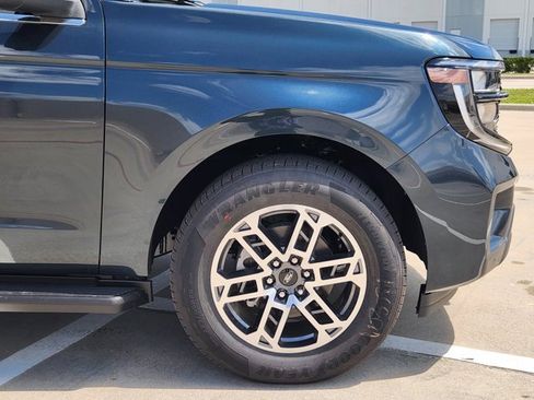 New 2026 Ford Expedition Max Active image 5