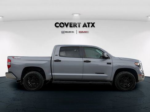 Used 2020 Toyota Tundra SR5 w/ SR5 Upgrade Package AWD/4WD image 8