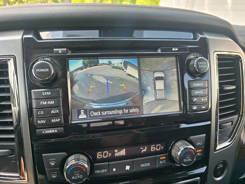 Used 2018 Nissan Titan Platinum Reserve w/ Platinum Utility Package AWD/4WD image 28