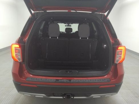 Used 2020 Ford Explorer XLT w/ Equipment Group 202A image 29