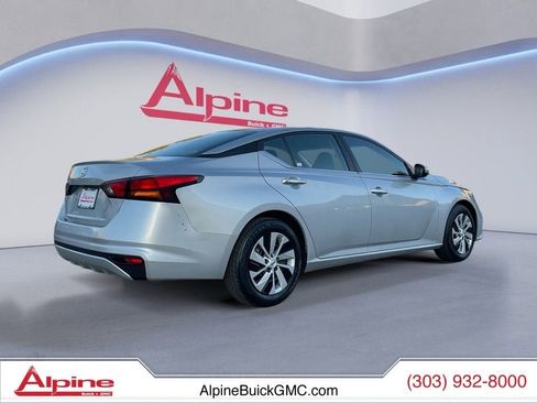 Used 2022 Nissan Altima 2.5 S image 5