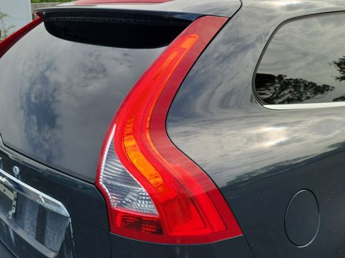 Used 2014 Volvo XC60 3.2 FWD image 11