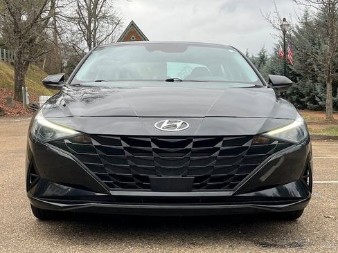 Used 2023 Hyundai Elantra SEL w/ Convenience Package image 27