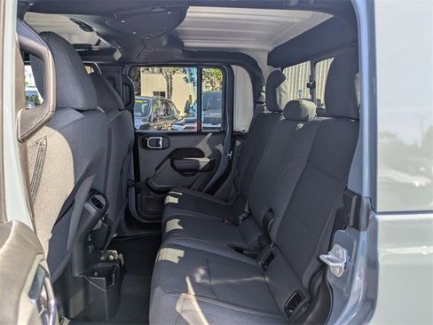 New 2025 Jeep Gladiator Sport image 13