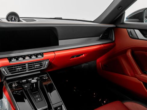 Used 2025 Porsche 911 Carrera S image 32