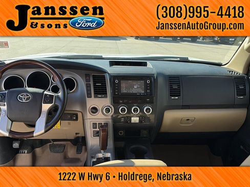 Used 2014 Toyota Sequoia Platinum image 14
