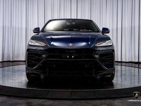 Used 2025 Lamborghini Urus SE AWD/4WD image 3