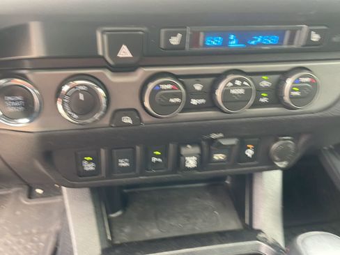 Used 2021 Toyota Tacoma TRD Pro AWD/4WD image 20