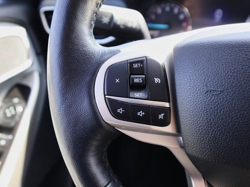 Used 2022 Ford Explorer XLT w/ Equipment Group 202A image 23