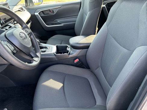 Used 2025 Toyota RAV4 LE image 25