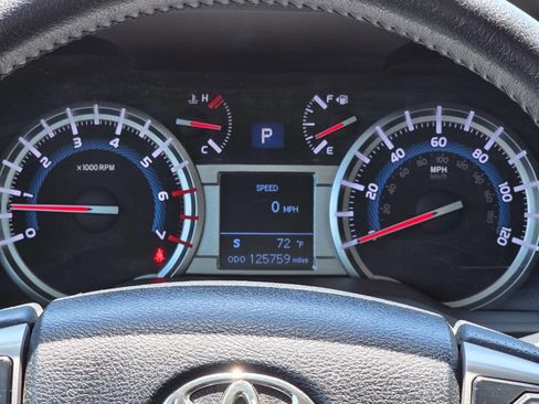Used 2018 Toyota 4Runner SR5 Premium AWD/4WD image 12