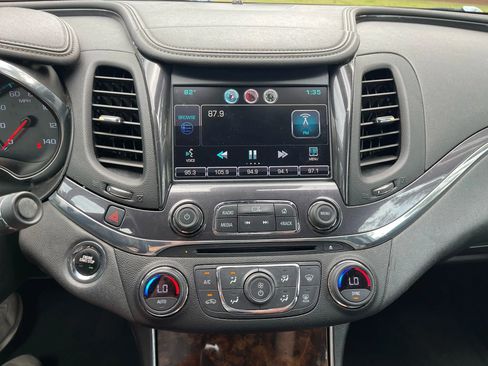 Used 2015 Chevrolet Impala LTZ image 18