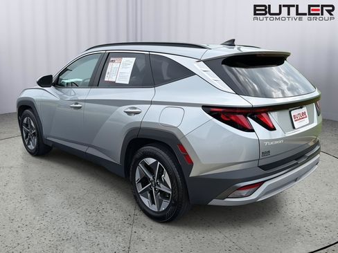 Used 2025 Hyundai Tucson SEL FWD image 4