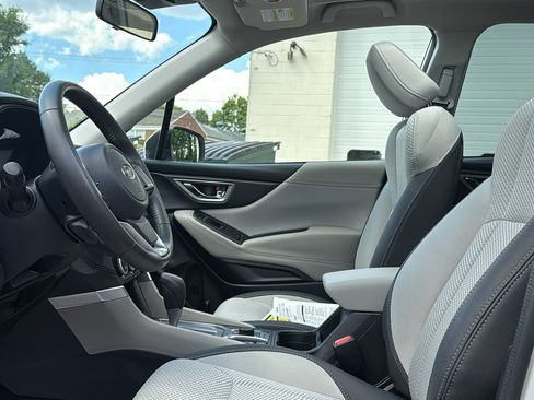 Certified 2023 Subaru Forester Premium AWD/4WD image 12