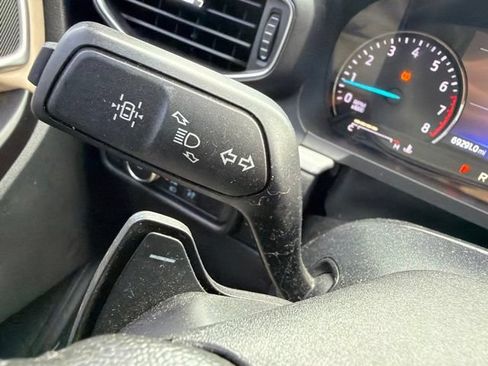 Used 2020 Ford Explorer XLT w/ Equipment Group 202A AWD/4WD image 48