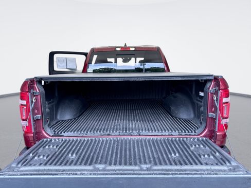 Used 2024 RAM 1500 Laramie AWD/4WD image 22