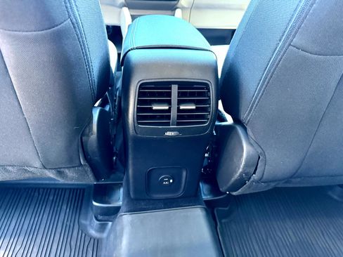 Used 2022 Ford Escape SE w/ Convenience Package image 19